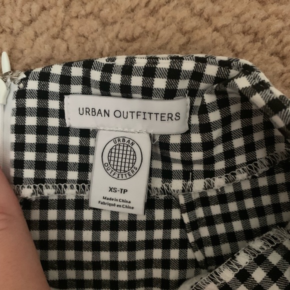 PLAID URBAN OUTFITTERS SKIRT WITH POCKETS - Picture 4 of 4